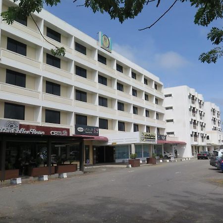 Sea View Resort Hotel & Apartments Kuala Belait Εξωτερικό φωτογραφία