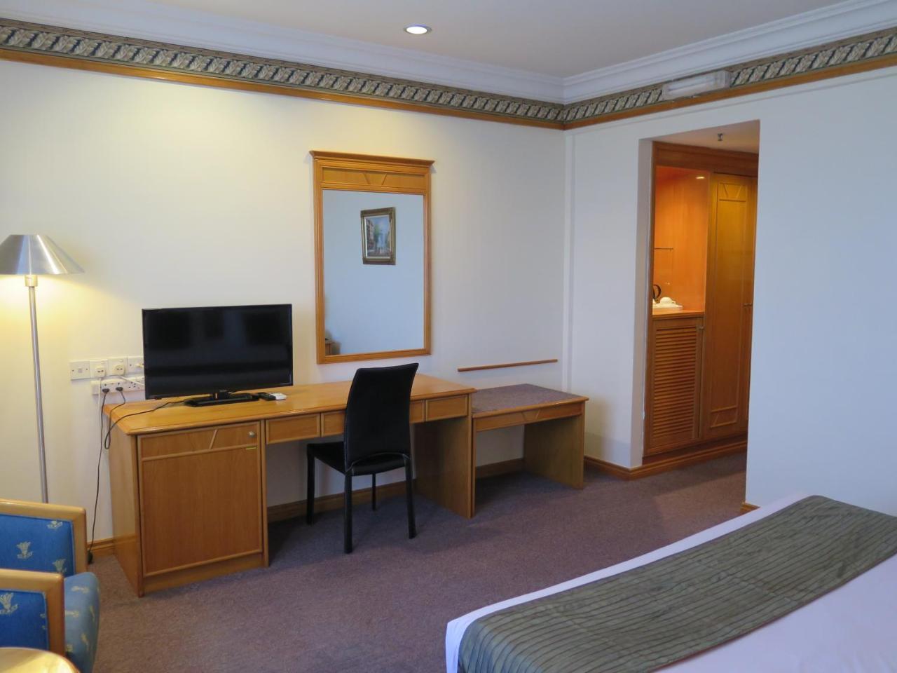 Sea View Resort Hotel & Apartments Kuala Belait Εξωτερικό φωτογραφία