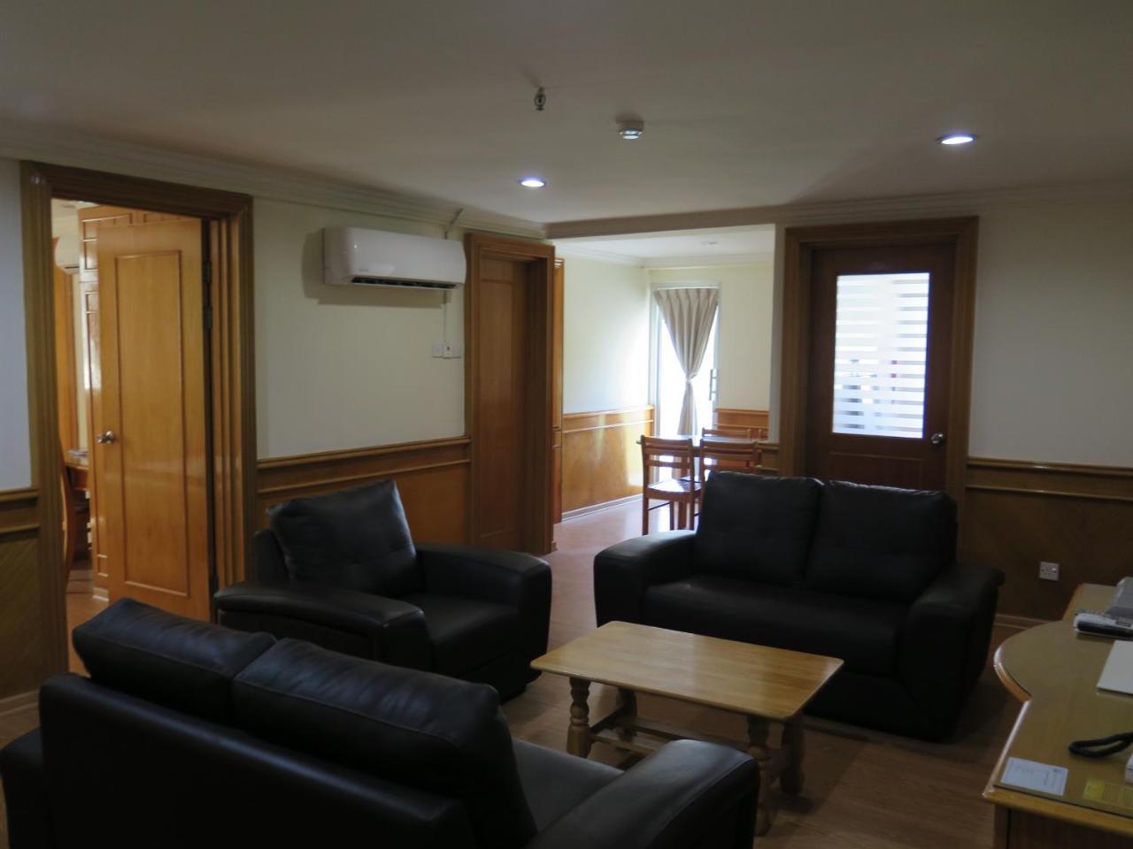 Sea View Resort Hotel & Apartments Kuala Belait Εξωτερικό φωτογραφία