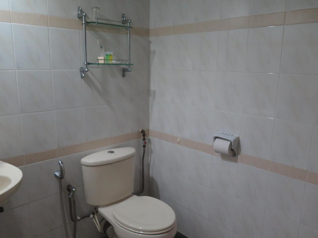Sea View Resort Hotel & Apartments Kuala Belait Εξωτερικό φωτογραφία